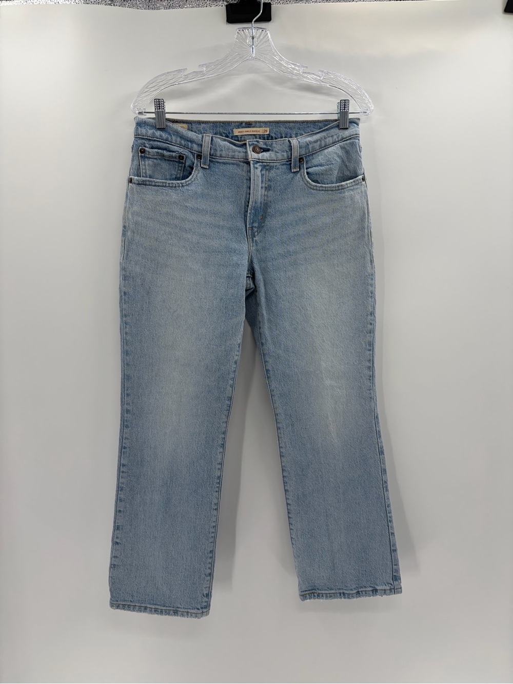 Levi’s women’s middy summer mid rise light blue bootcut jeans zize 30 30x27